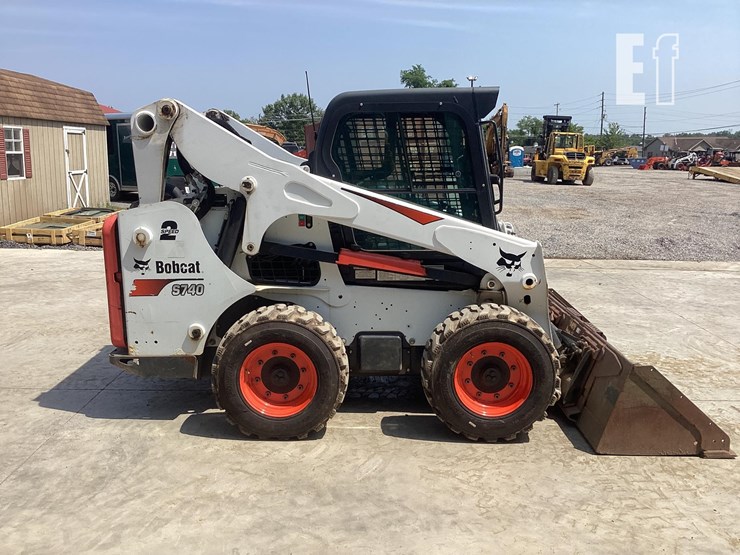 2017-bobcat-s740-image-5