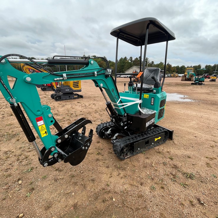 #1696 • AGT MH12RX Mini Excavator