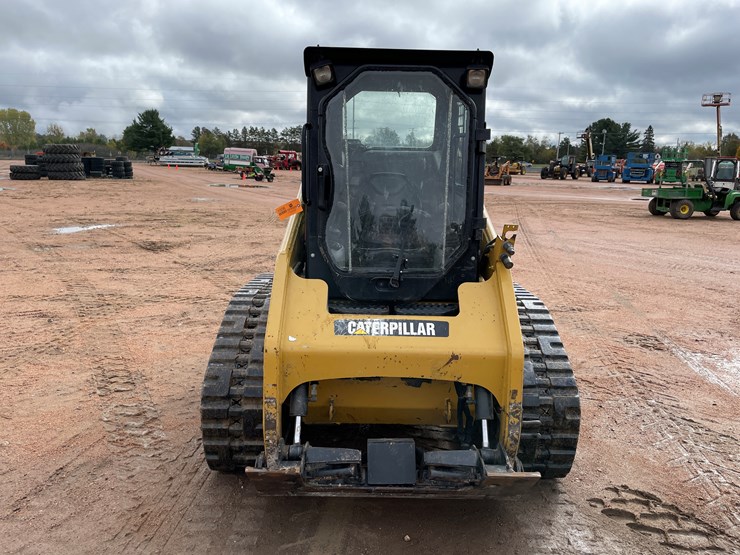 2012-caterpillar-226b3-image-2