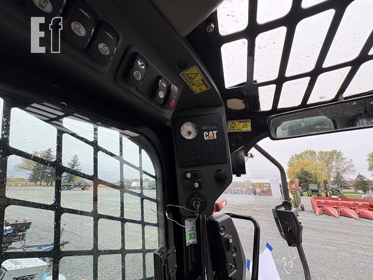 2013-caterpillar-262c2-image-20