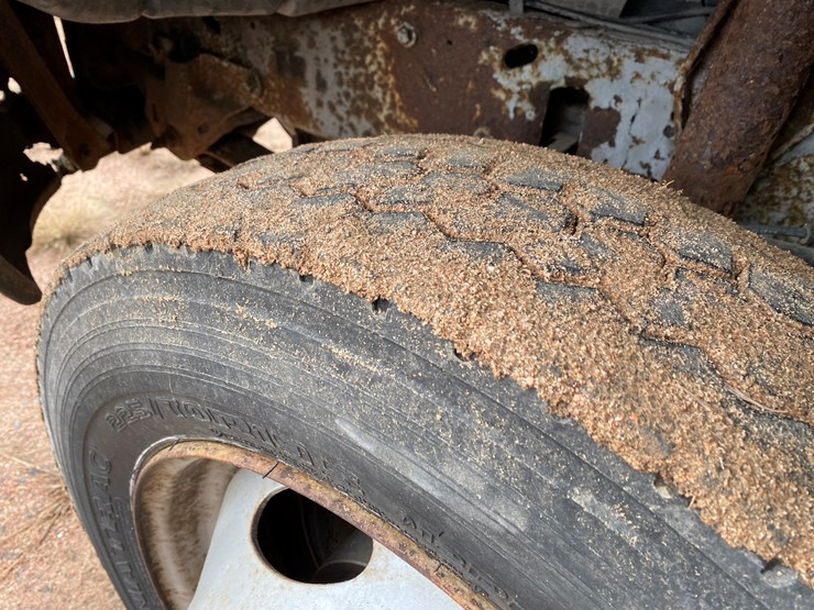 2000-ford-f450-xl-image-9