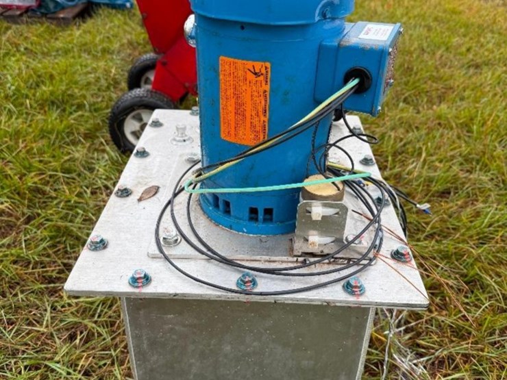 electric-hydraulic-pump-for-cattle-squeeze-image-6