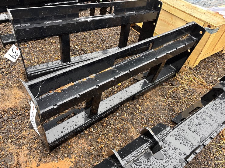 #40-•-skid-steer-pallet-fork-frame-image-1