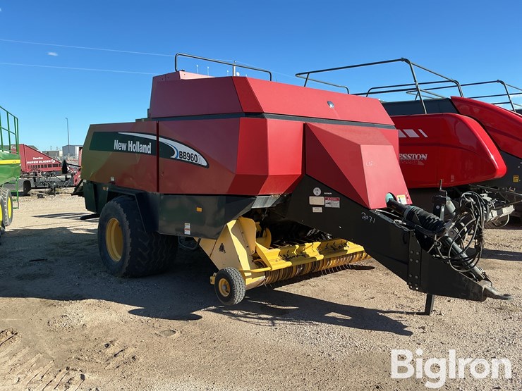 2004-new-holland-bb960s-image-3