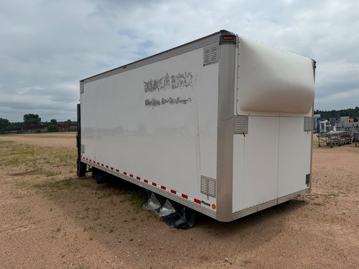 #3325-•-marion-20.5’-van-body-with-lift-gate-image-3