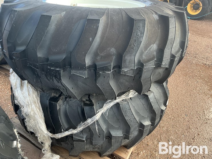 titan-industrial-tractor-lug-17.5l-24-tractor-tires-image-14