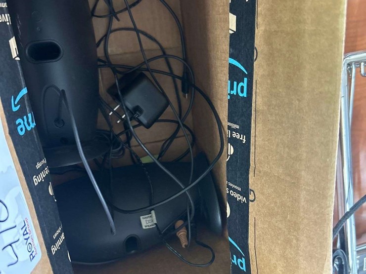 misc-speakers-image-4