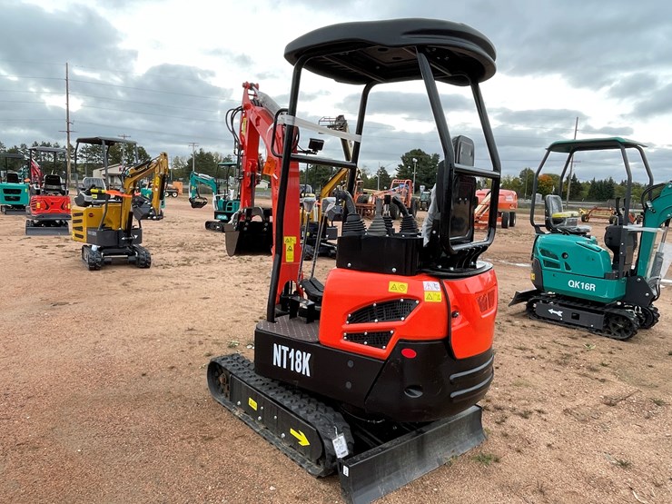 #1785-•-agt-nt18k-mini-excavator-image-7