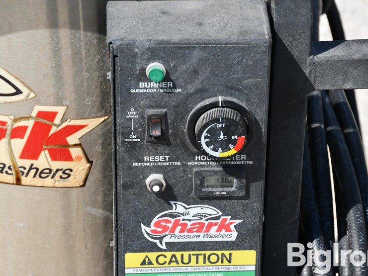 shark-1.110-056.0-portable-power-washer-image-9