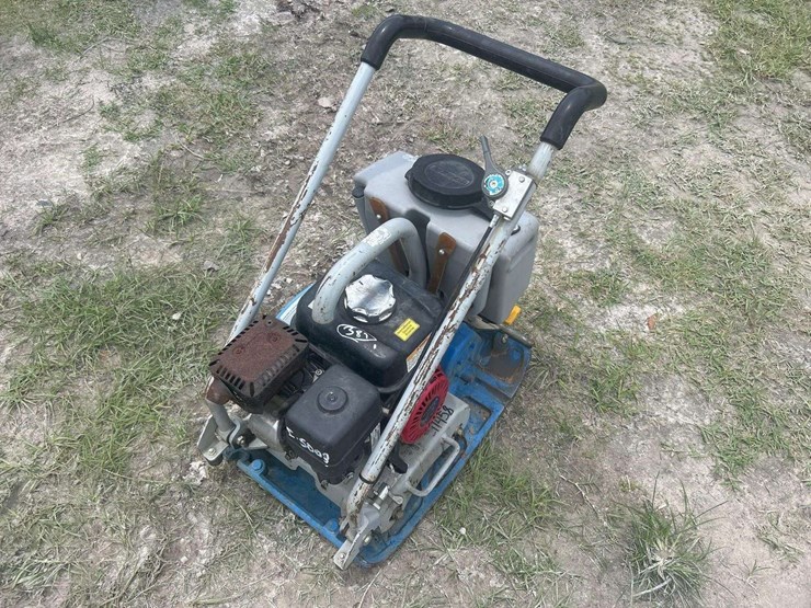 2022-weber-mt-cf2a-plate-compactor-image-1