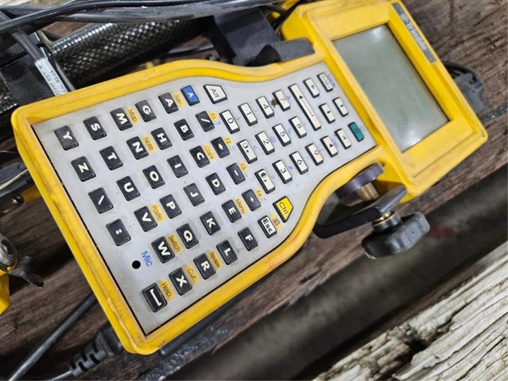 #2479-•-2002-trimble-5700-gps-reciever-image-9