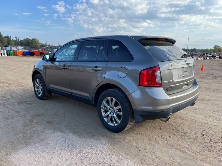 2013-ford-edge-image-3