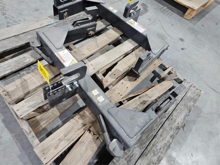 #2549-•-new-wolverine-tr-26-01c-3pt-quick-hitch-image-3