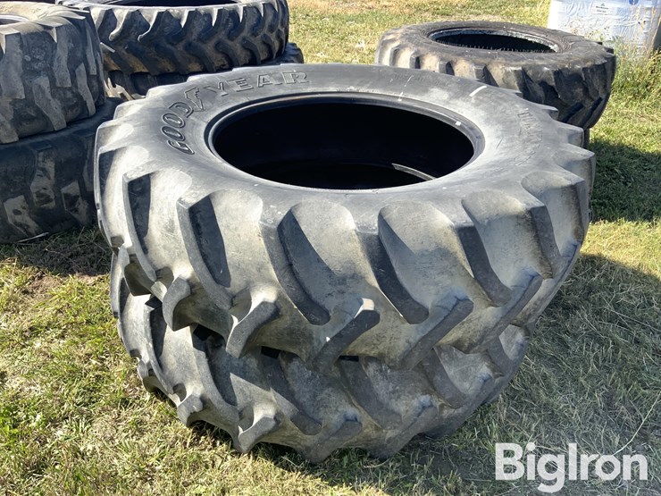 goodyear-duratorq-18.4-34-tractor-tires-image-3