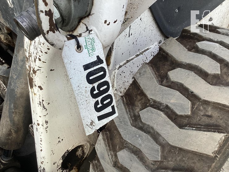 2021-bobcat-s76-image-19