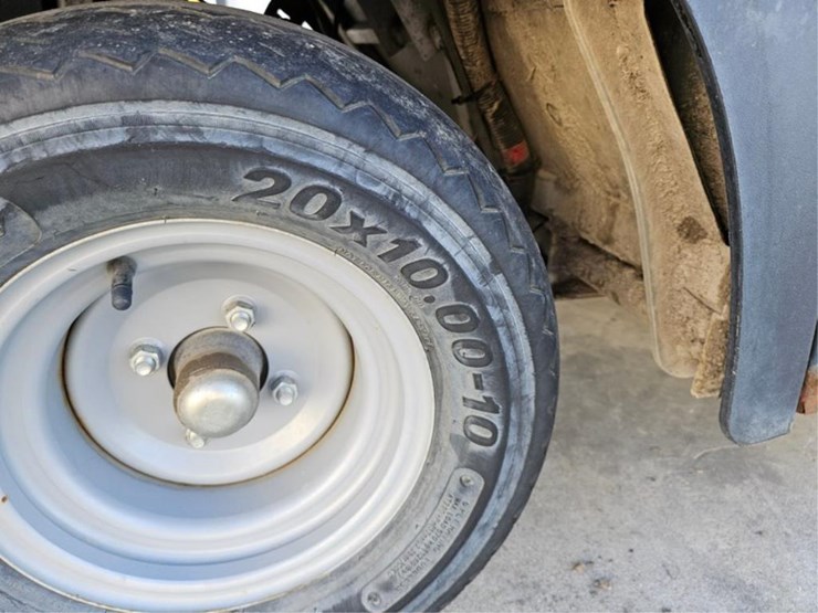 #2524-•-club-car-carryall-500-golf-cart-image-30