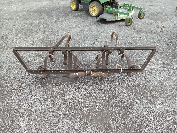 #915-•-3pt-2-row-cultivator-image-1