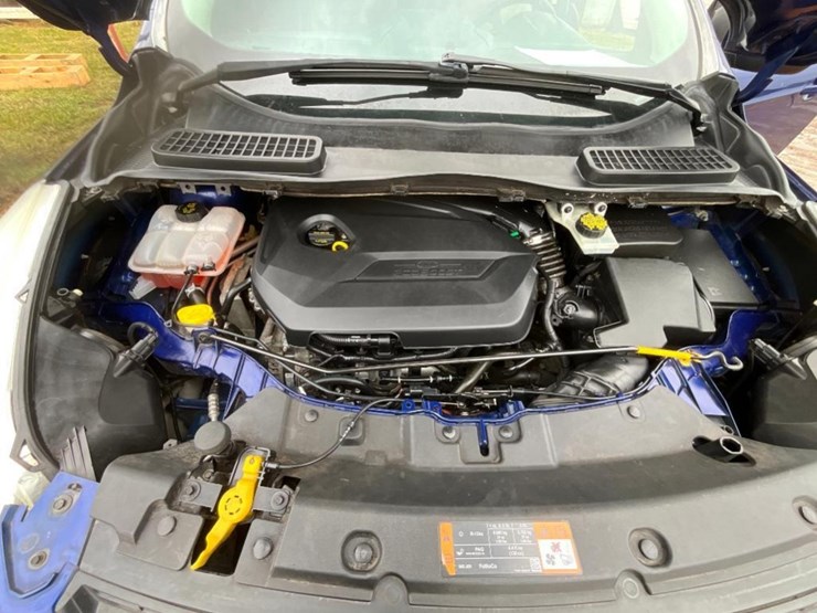 2015-ford-escape-se-image-21