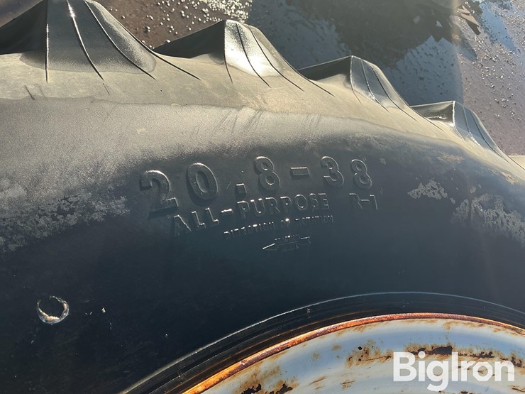 armstrong-hi-traction-lug-20.8-38-tractor-tires-image-9
