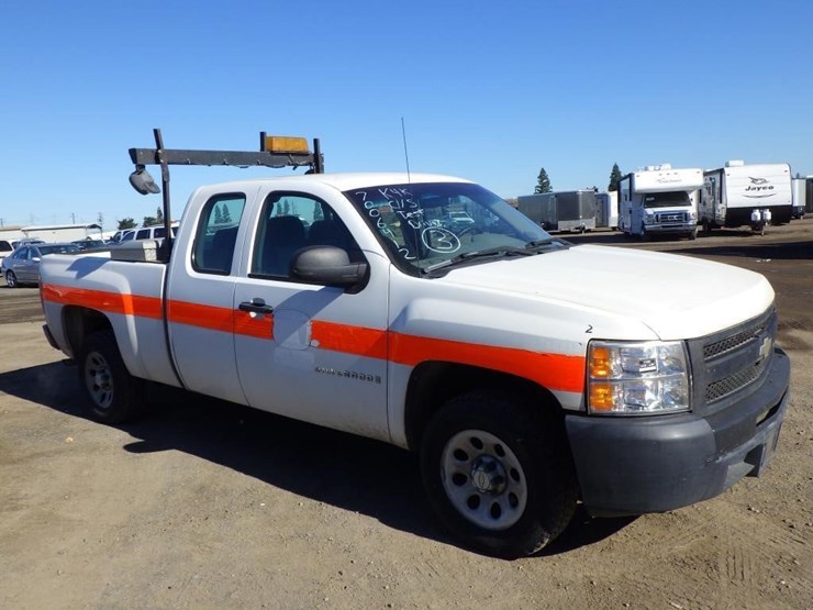 2009-chevrolet-1500-image-2