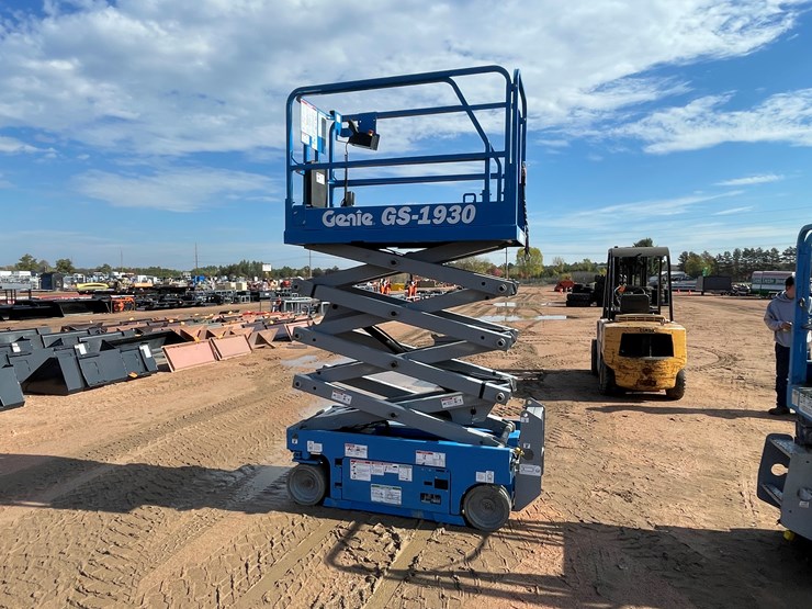 2017-genie-gs1930-image-3