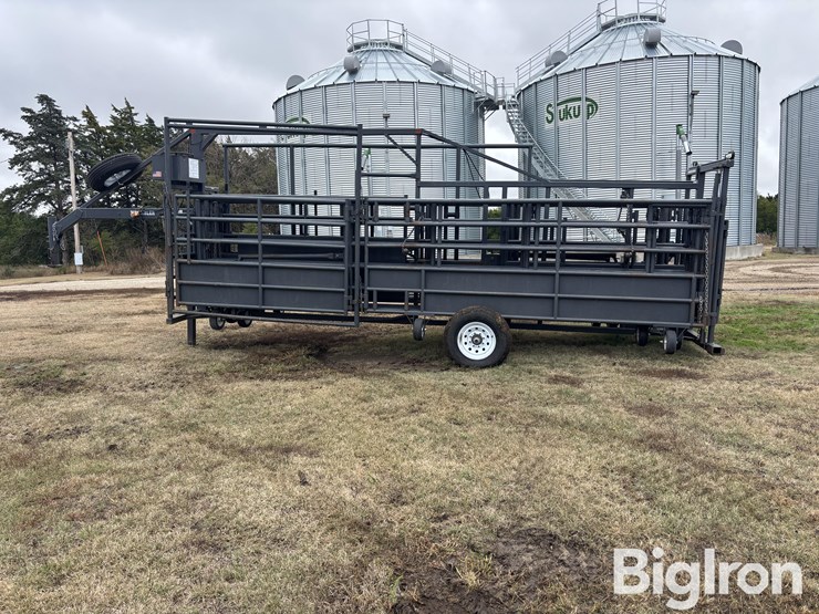 2017-linn-post-&-pipe-wrangler-portable-corral-image-8