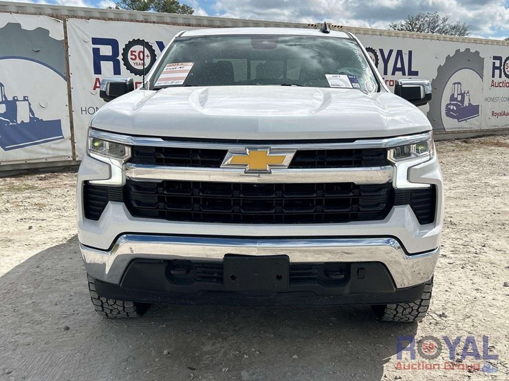 2023-chevrolet-1500-image-33