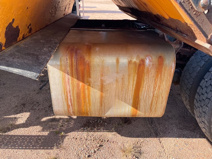 2006-international-7400-image-10