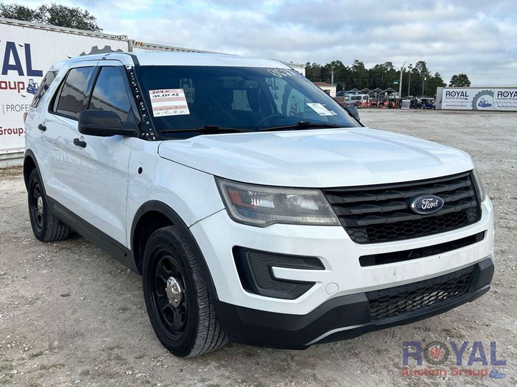 2016-ford-explorer-image-2