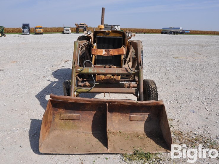 minneapolis-moline-m602-image-2