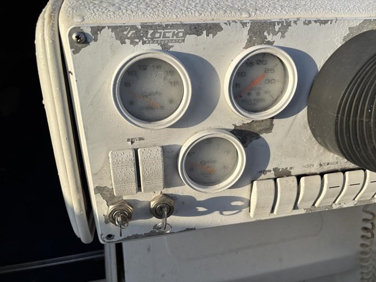 2004-unknown-trailer-image-16