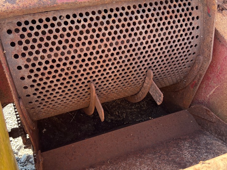 new-holland-355-image-7