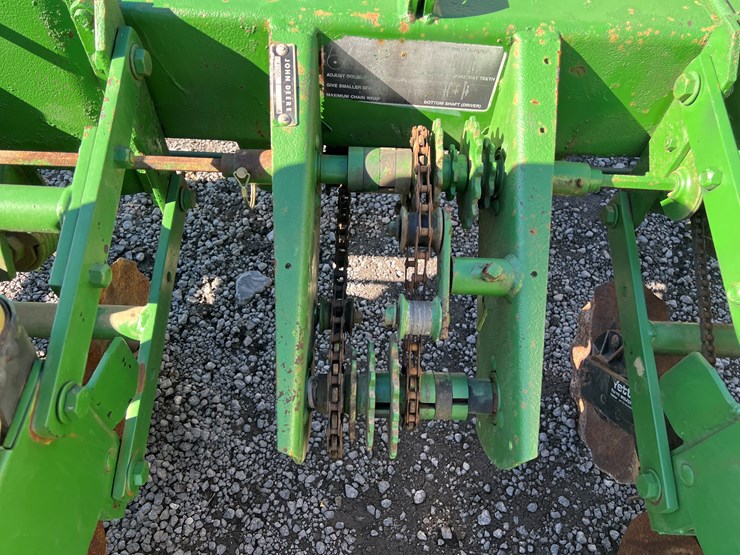 john-deere-7000-image-7