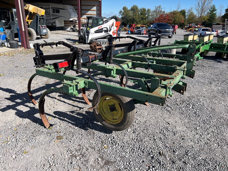 john-deere-1610-image-2