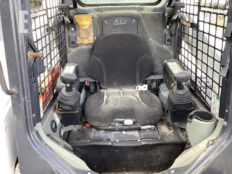 2022-bobcat-t770-image-14