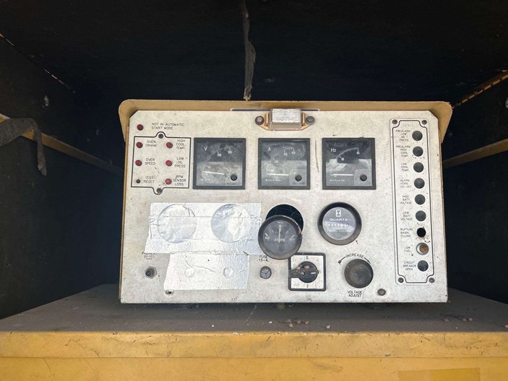 1995-generac-94a04738-s-125-kw-towable-t/a-diesel-generator-image-12