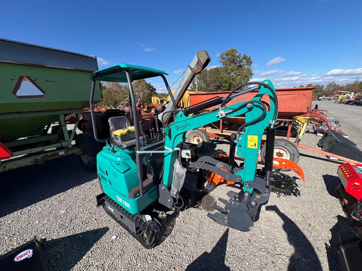 #136-•-cfg-qk16r-mini-excavator-image-7