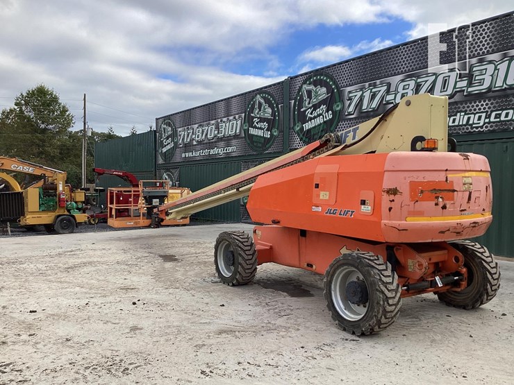 2008-jlg-800s-image-2