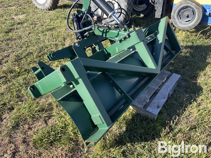 art’s-way-center-piece-for-land-plane-image-3