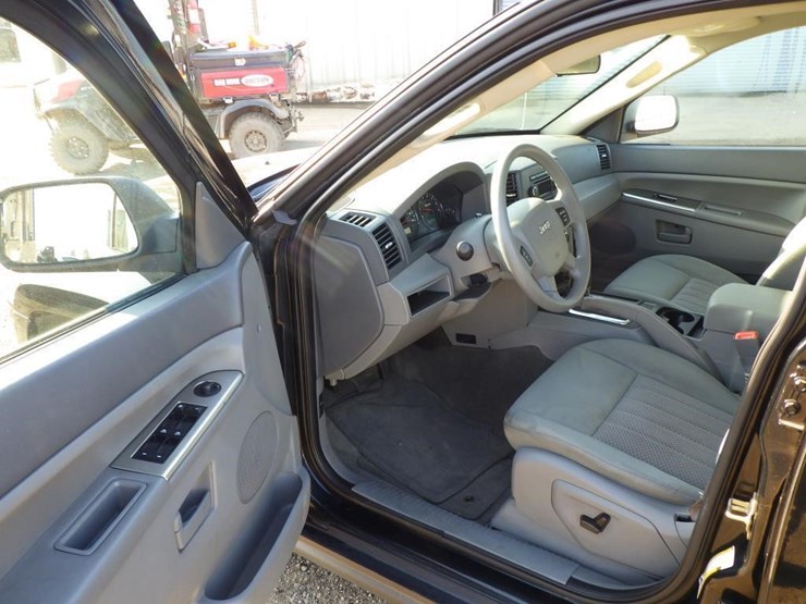 2006-jeep-grand-cherokee-image-5