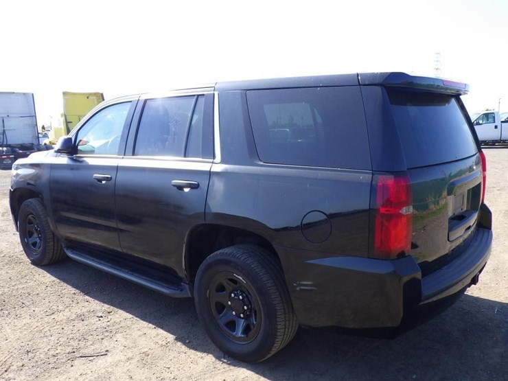 2020-chevrolet-tahoe-image-4