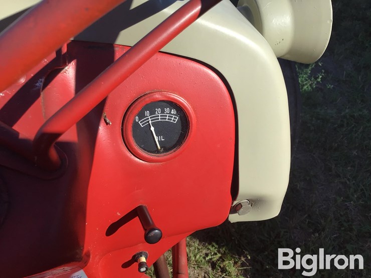 1946-ford-8n-image-15