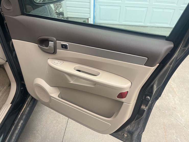 2004-buick-rendezvous-image-15