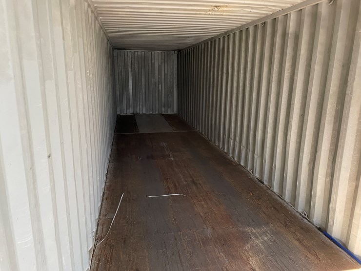#3329-•-40'-standard-height-shipping-container-image-9