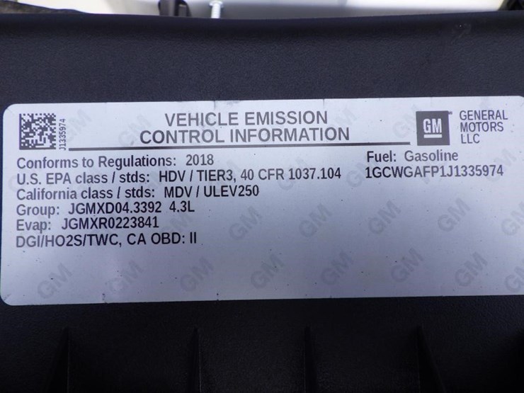 2018-chevrolet-express-2500-image-12