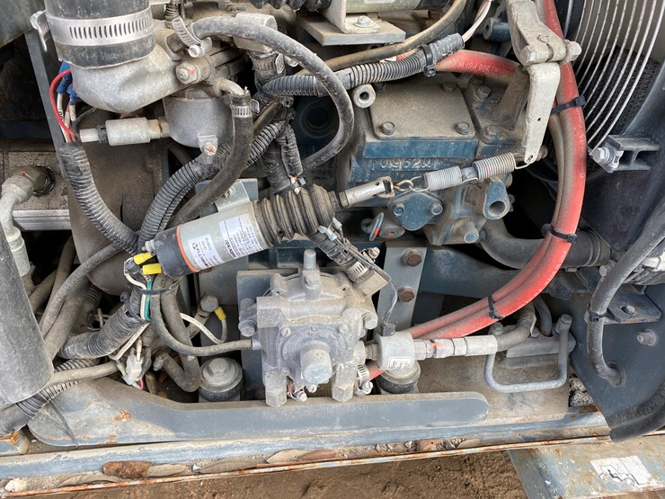 2016-skyjack-sj6832rt-image-13