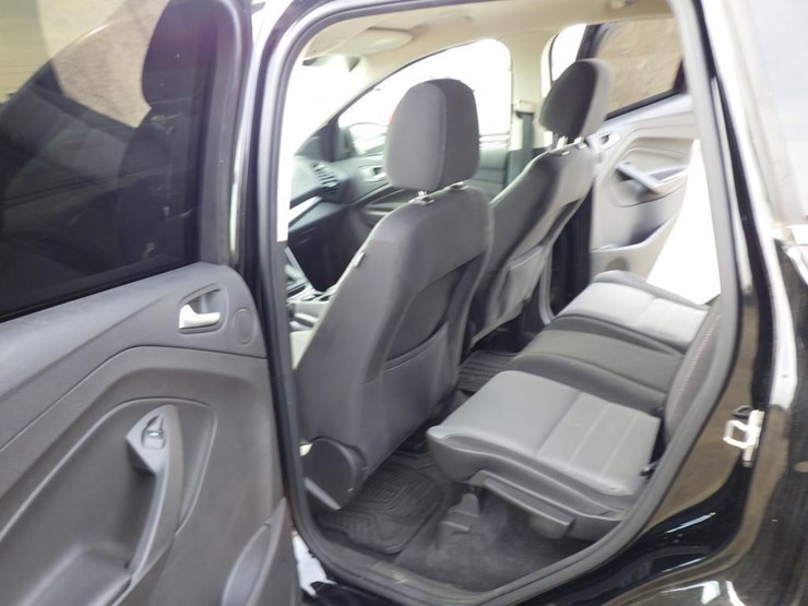 2016-ford-escape-image-7