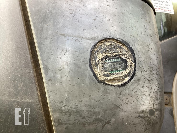 2015-morooka-mst2200vd-image-17