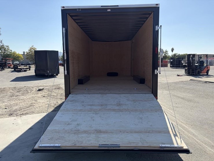 2026-southland-larct52-822v-86-t/a-enclosed-traile-image-6