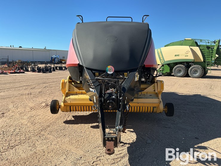 2013-new-holland-340-image-2